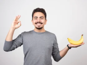 eating bananas daily, health benefits of bananas, what happens when you eat bananas, banana health benefits, potassium benefits, daily banana consumption
